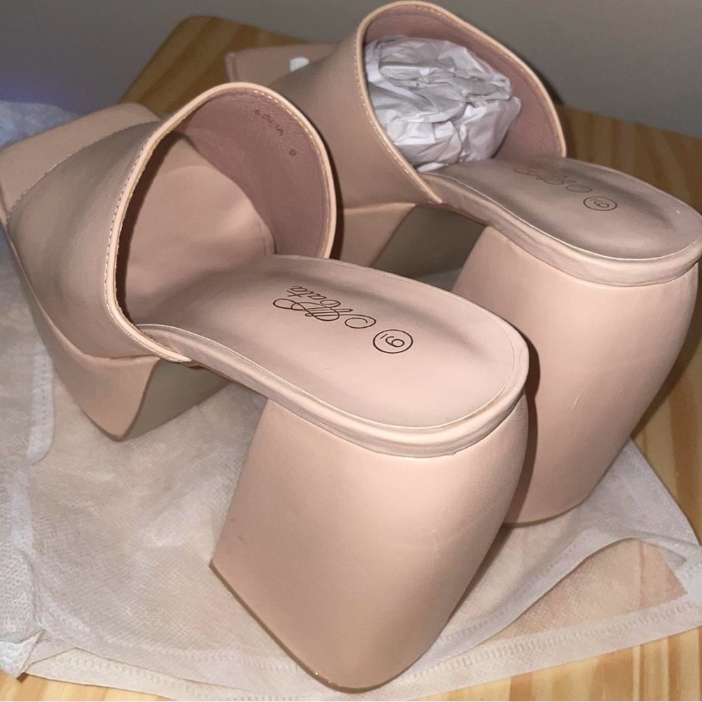 Miss Lola Nude Platform Heels